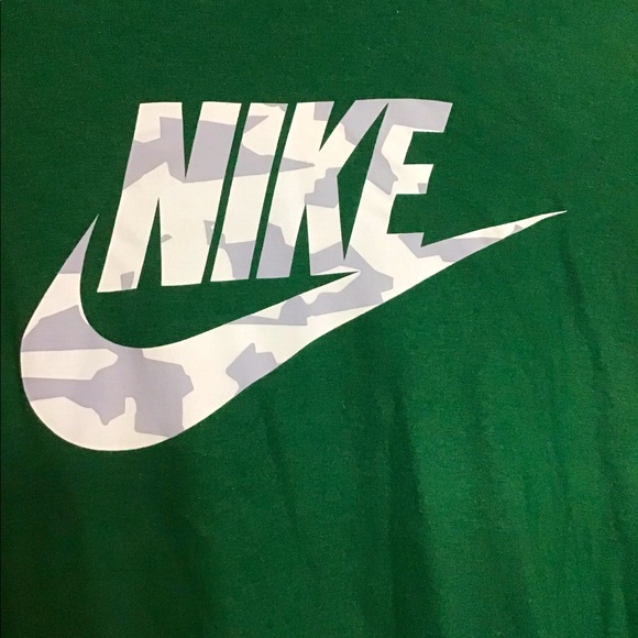 Green Nike Long Sleeve Tee - Picture 3 of 4